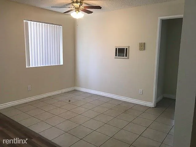 Vanowen 108 Dining Area