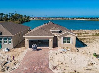 406 Spring Hill Lake Loop, Cape Coral, FL 33993
