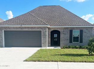 121 Pine Harvest Ln, Scott, LA 70583