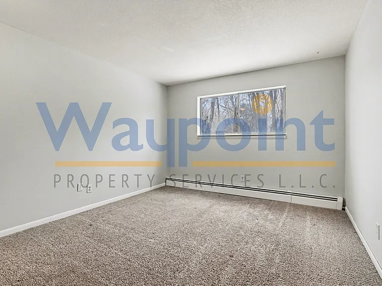 908 E Oak St #3 — Photo 10
