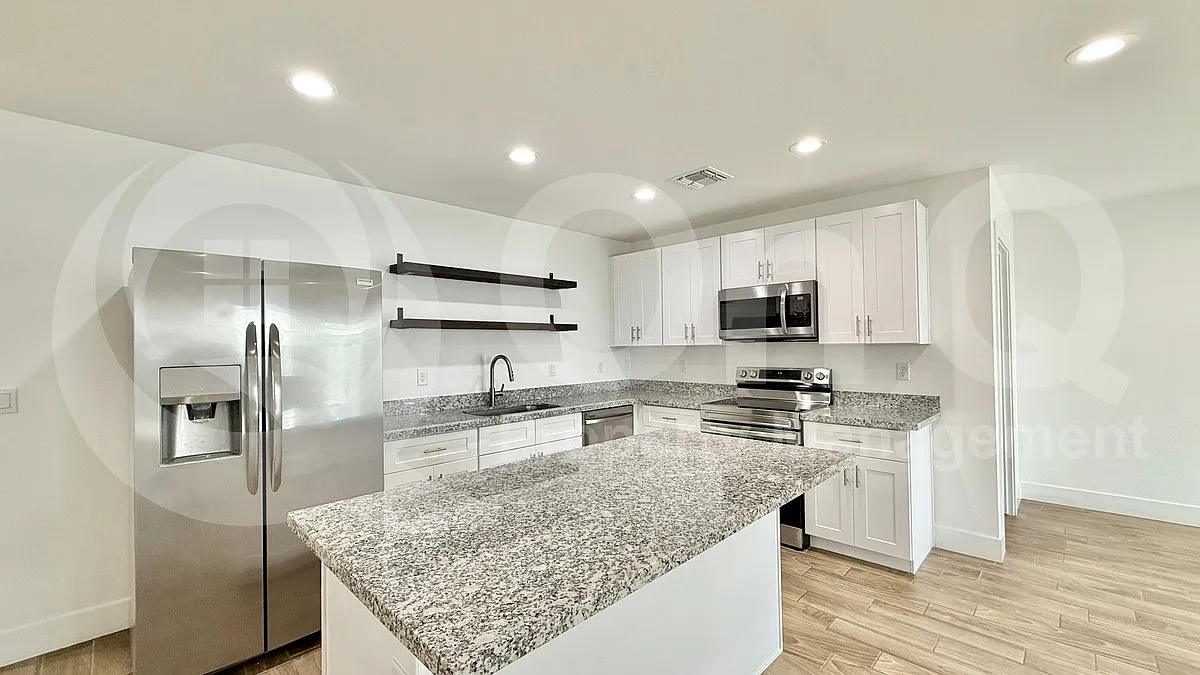 3 bed, 2.0 bath, 1128 sqft, $2,199 — Photo 3