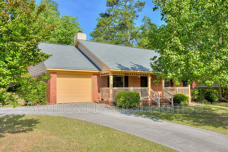 1st image of 2913 Norwood Dr