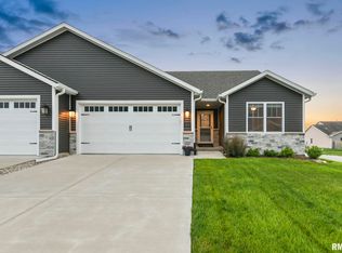 4818 Chestnut Dr, Springfield, IL 62711