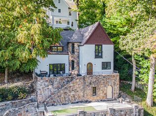 5 Sherwood Pl, Scarsdale, NY 10583