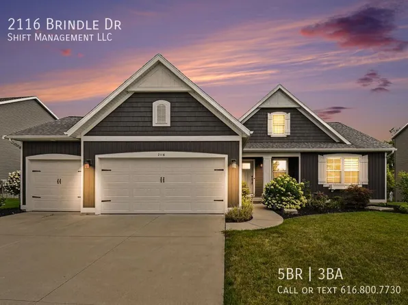 2116 Brindle Dr, Hudsonville, MI 49426