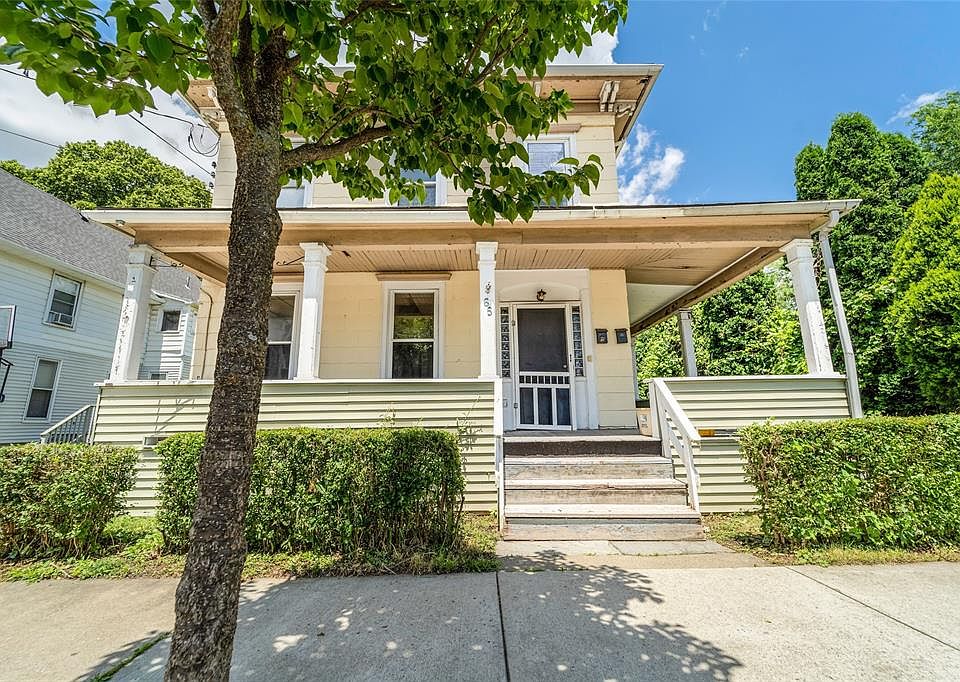 1st image of 65 Pine St