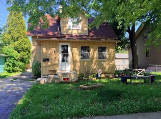 77 S Melrose Ave, Elgin, IL 60123