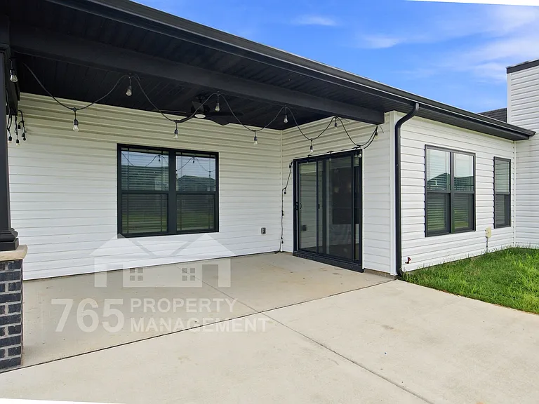 1912 Mud Creek Ct W — Photo 16