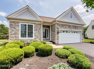 9 Radcliffe Ln, Manchester Township, NJ 08759