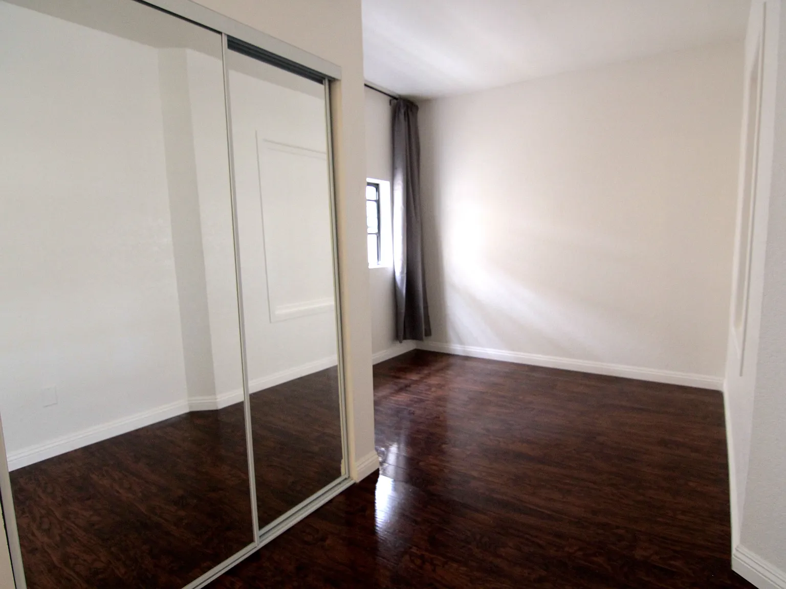 270 Dahlia Ave — Photo 3