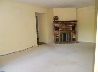 221 Washington Pl, Chesterbrook, PA 19087