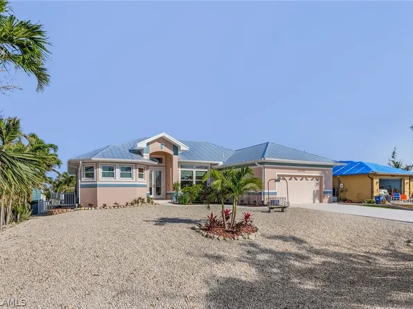 3010 Bracci Dr, Saint James City, FL 33956