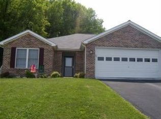 201 Glenway Dr, Tazewell, VA 24651