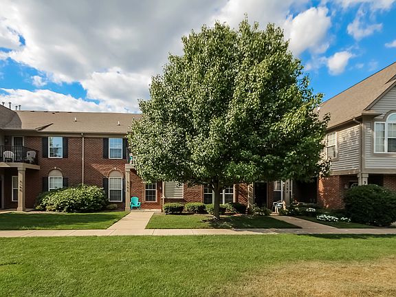 2nd image of 3192 Primrose Ln