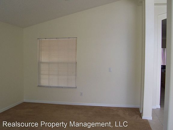 2nd image of 611 Brayton Ln