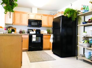 602 Hosking Ave #B33-B, Bakersfield, CA 93307