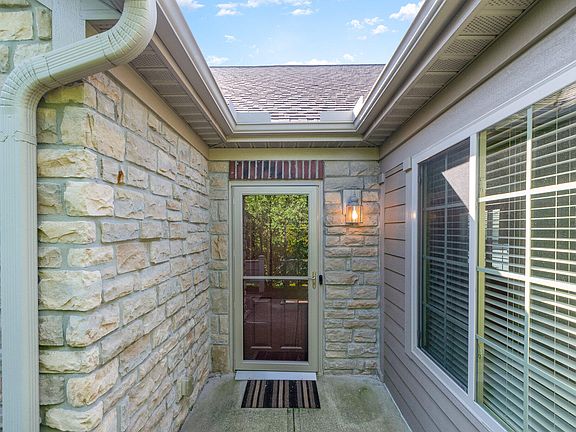 2nd image of 9045 Royal Oak Ln