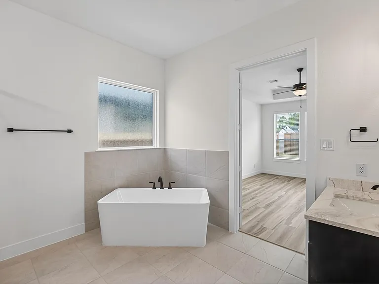 9738 Roaring River Falls Ln — Photo 21