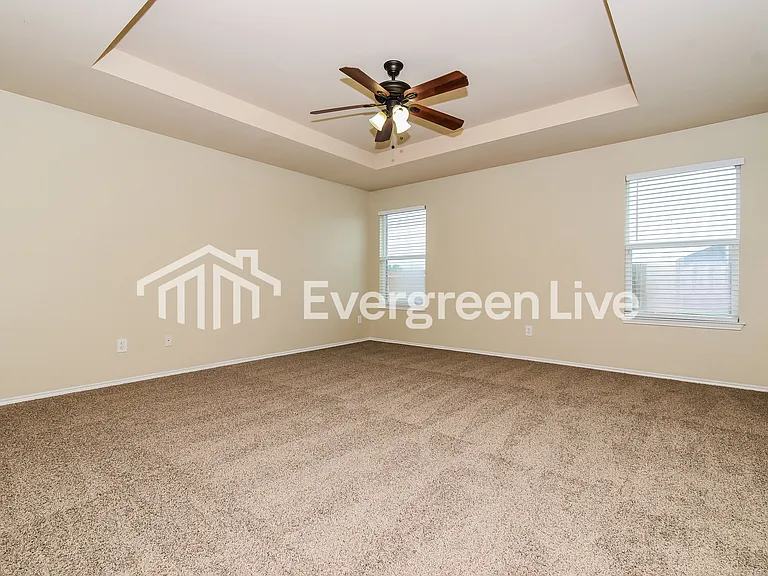 528 Silver Leaf Dr — Photo 14