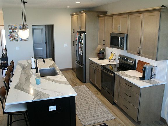 3rd image of 1440 Partridge Ln