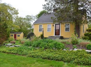 11 Little Creek Ln, Middletown, RI 02842