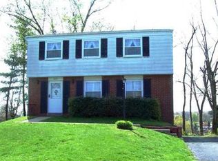 4019 School Dr, Irwin, PA