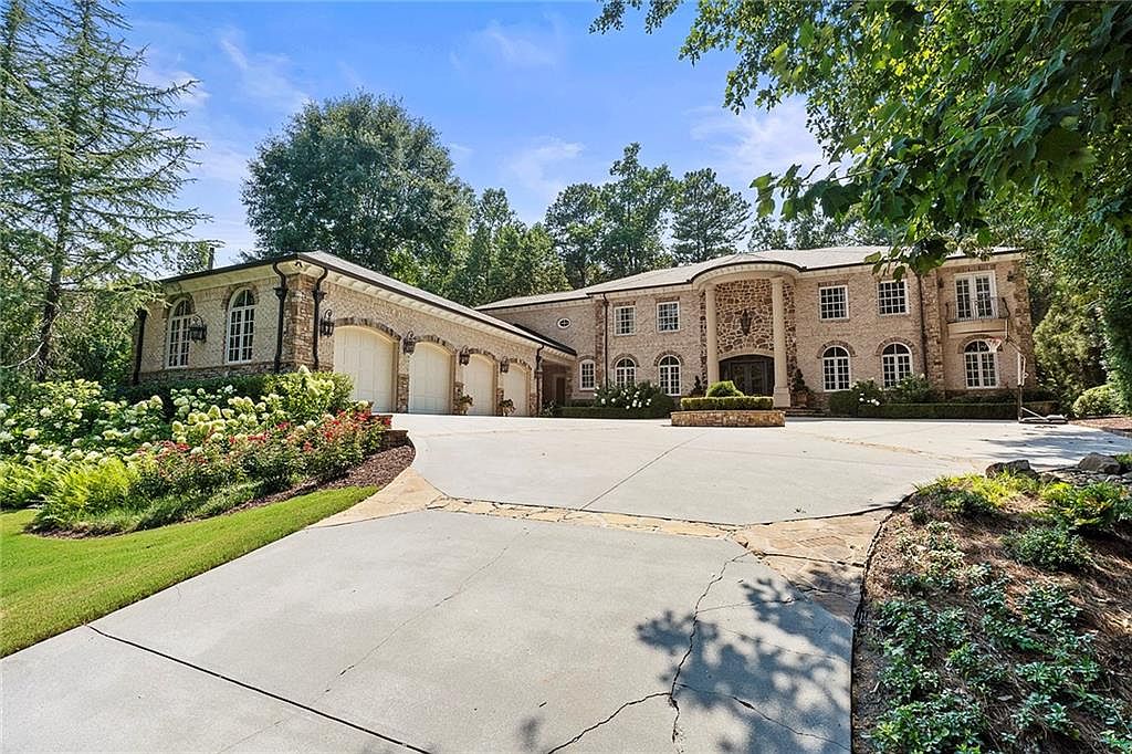 5170 Peachtree Dunwoody Rd, Sandy Springs, GA 30342 Zillow