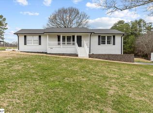 671 Riveroak Rd, Inman, SC 29349