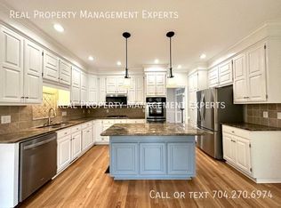 640 Barington Pl, Matthews, NC 28105