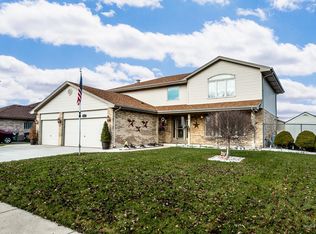 8418 Nielsen Dr, Tinley Park, IL 60487