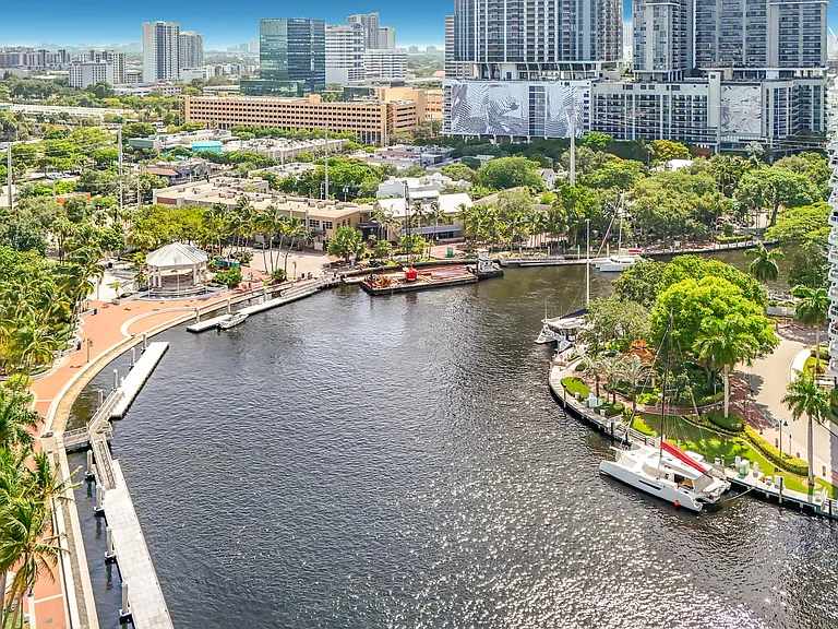 610 W Las Olas Blvd #1819N — Photo 77