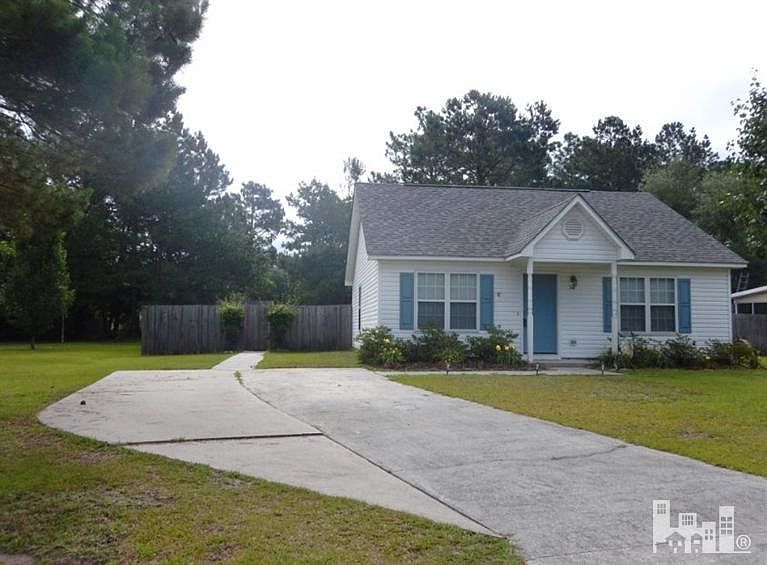 1st image of 341 Tangle Oaks Court SE