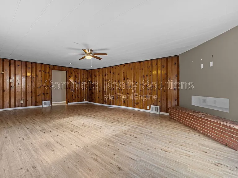 2724 Pasteur Ave — Photo 9