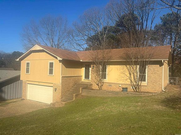 2nd image of 6 Castle Hill Ct