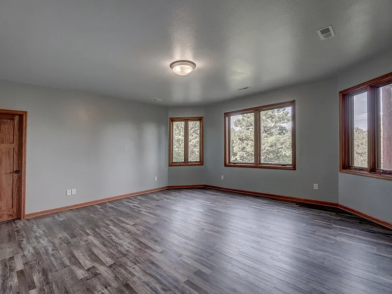 23823 Kieffer Ranch Rd — Photo 32