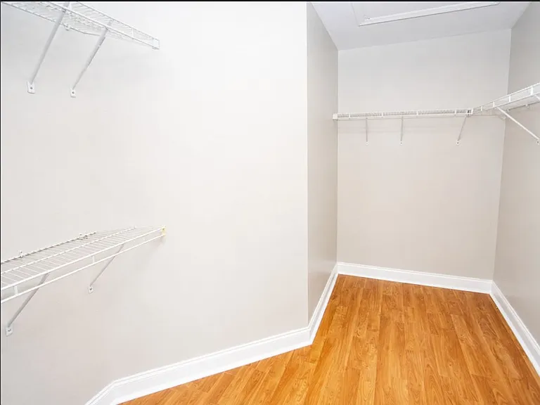 12827 Oulton Cir — Photo 29