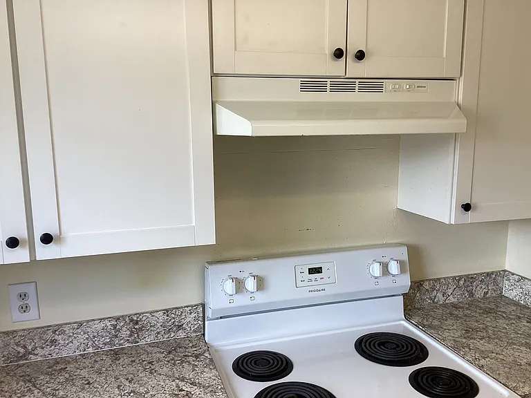 2052 Bowen Dr #2052 — Photo 8