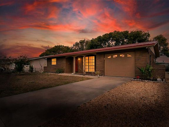 2nd image of 6805 Alta Vista St