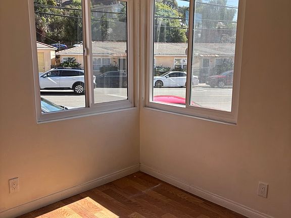 3rd image of 3244 Reynard Way