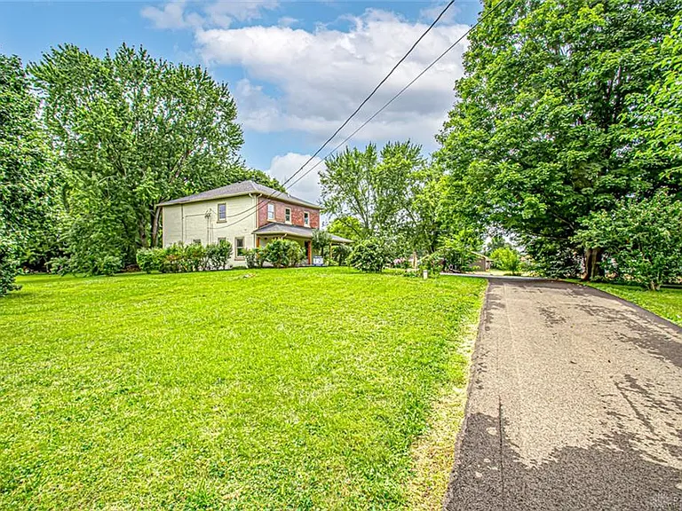 117 Montgomery Ave — Photo 56