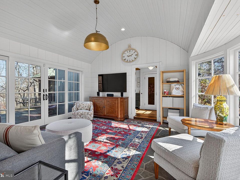 1st image of 17651 Raven Rocks Rd