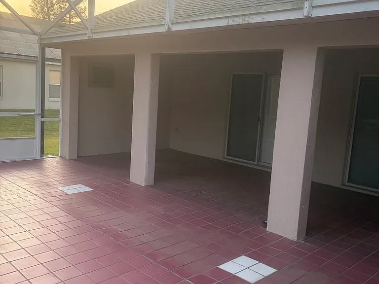 3210 Saint Augustine Ct — Photo 12