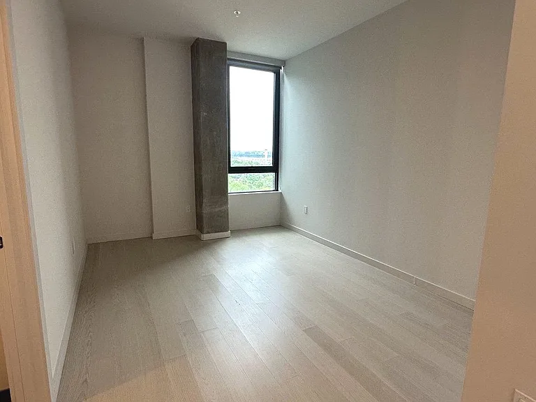 3030 Potomac Ave #Penthouse 1 — Photo 6