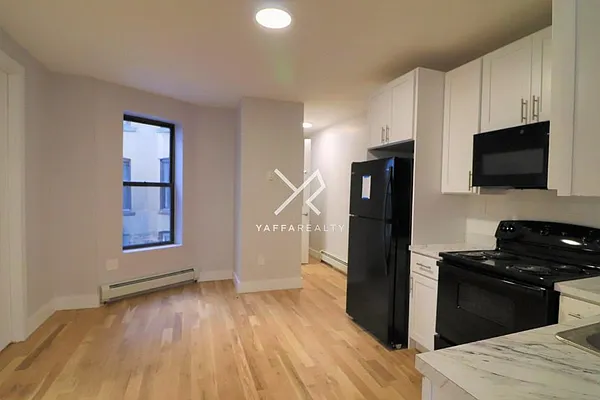 Rented by Yaffa Realty LLC | media 3