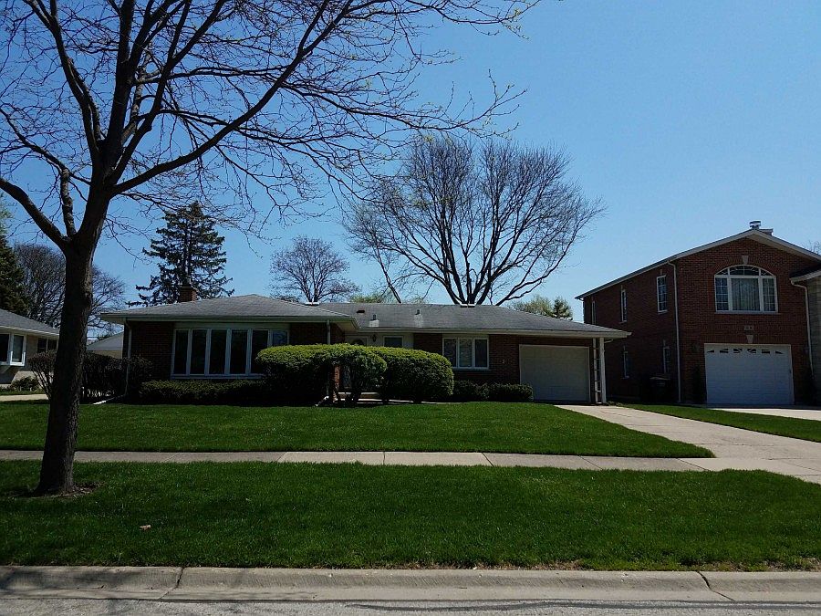 1st image of 15 N Waterman Ave