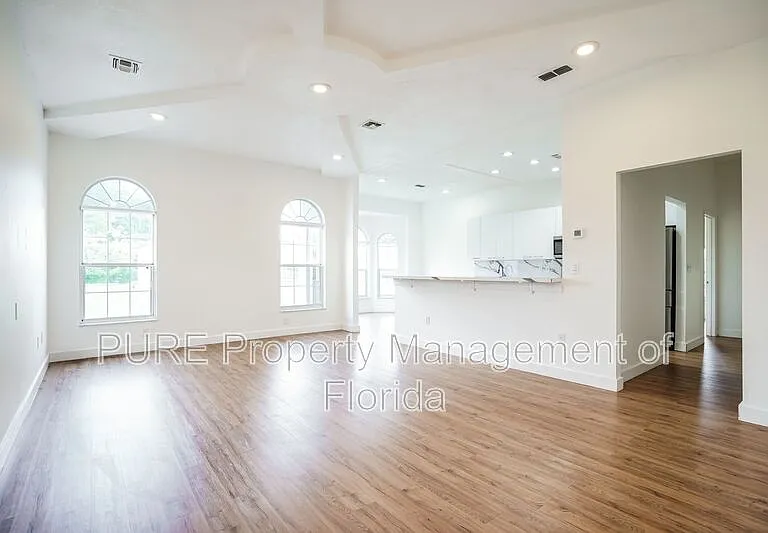 14232 SW 8th Ave — Photo 7