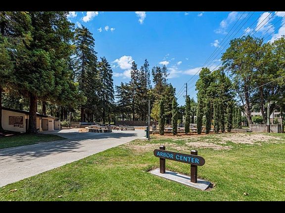 2nd image of 3011 Kaiser Dr Unit C