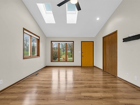 5th image of 4802 McGowan Dr