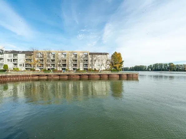 2020 E Kent Ave S #302, Vancouver, BC V5P 4X2