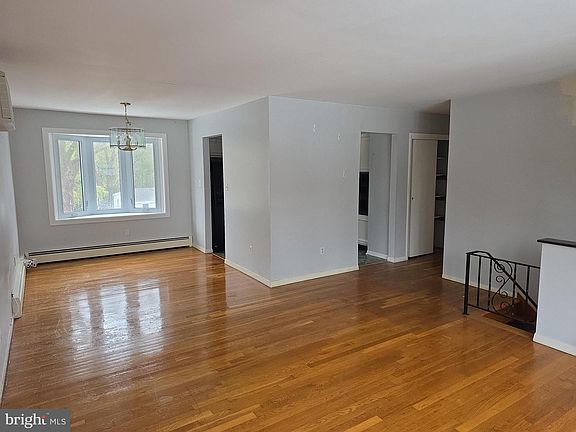 4th image of 60 Carter Rd